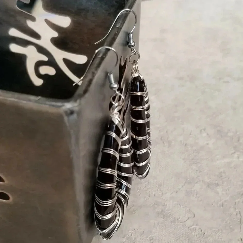 Retro 80s Statement Black Lucite Open Teardrop Wire Wrapped Earrings - Picture 4 of 5
